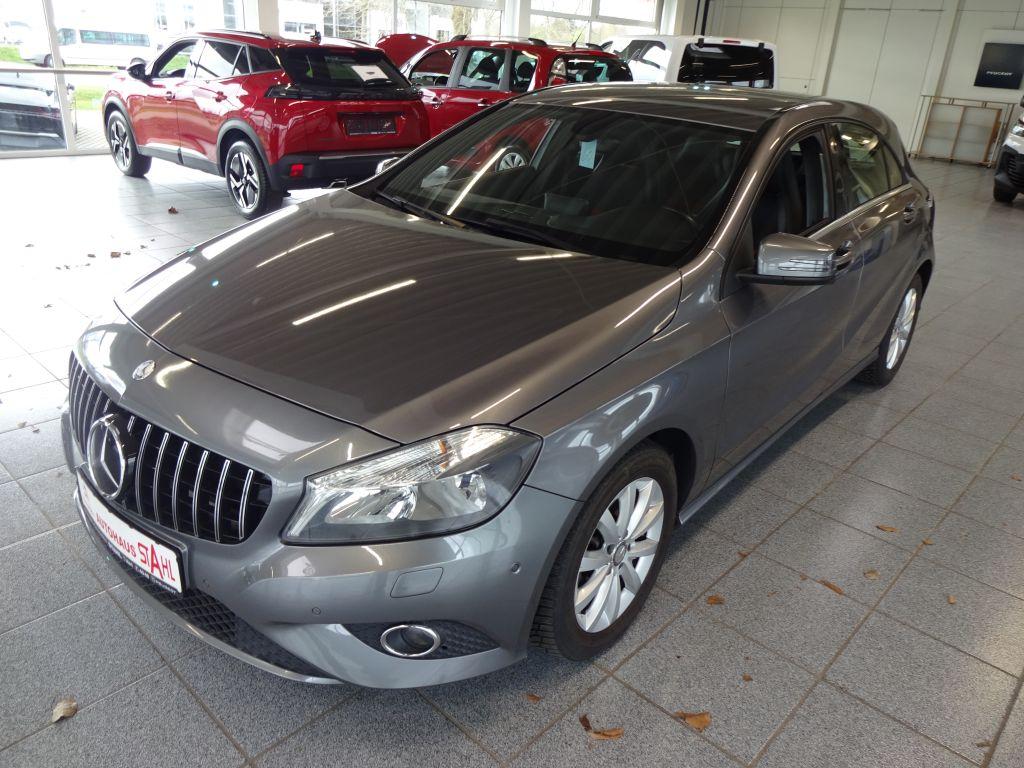 Mercedes-Benz A 180 (BlueEFFICIENCY) Style