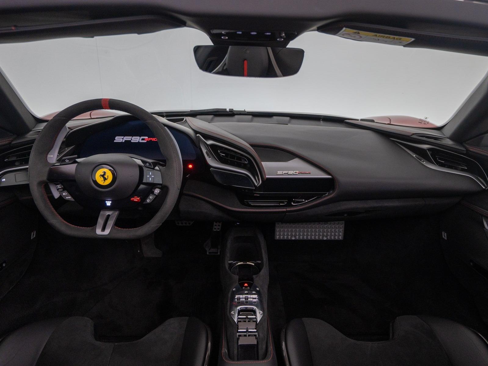 Ferrari SF90 Spider
