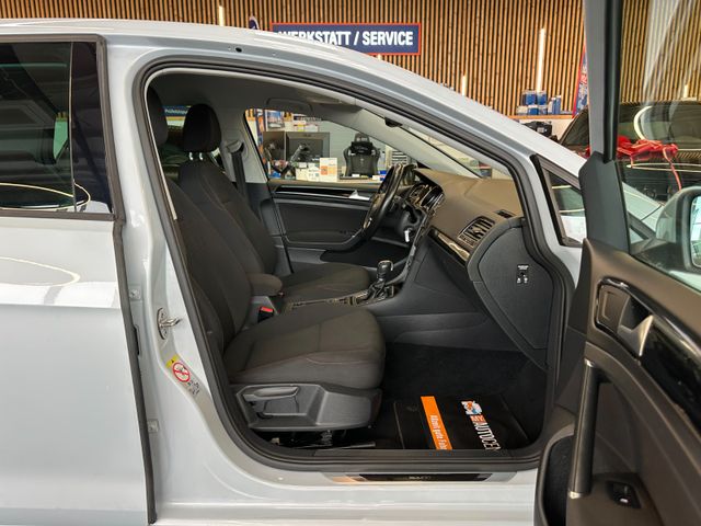 Volkswagen Golf VII Lim. *ACC*NAV*KLIMA*PDC*KAM*SZHZ*