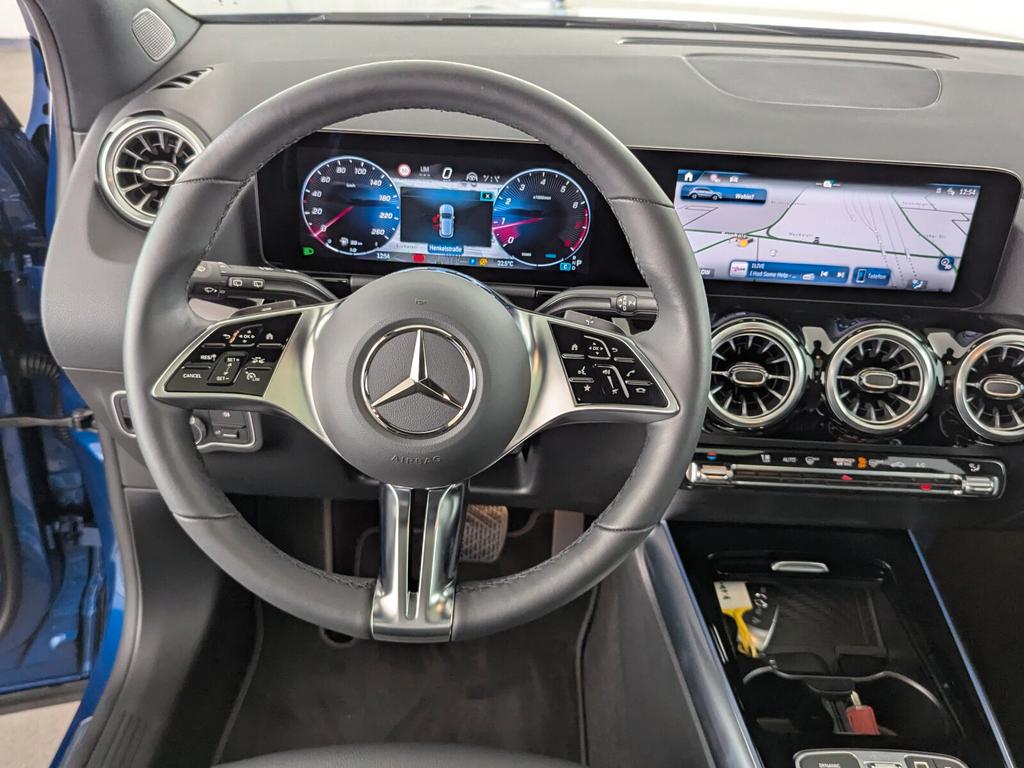 Mercedes-Benz GLA 220