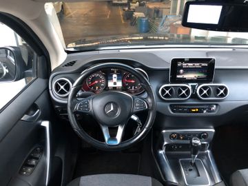 Mercedes X 250 - 12
