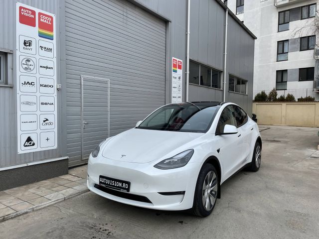 Tesla Model Y Long Range Dual AWD