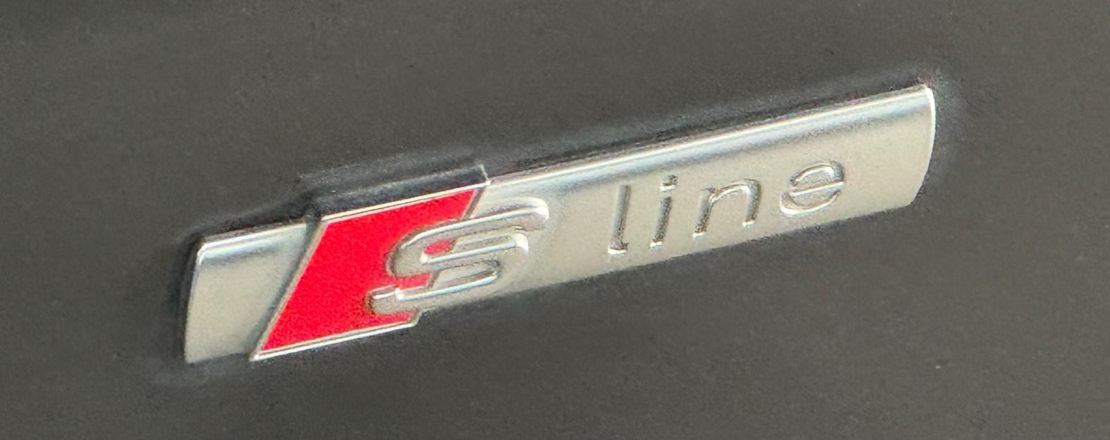 Audi A3*S-LINE*XENON*NAVI*SHZG*TEMPO*KEYLESS*PDC*