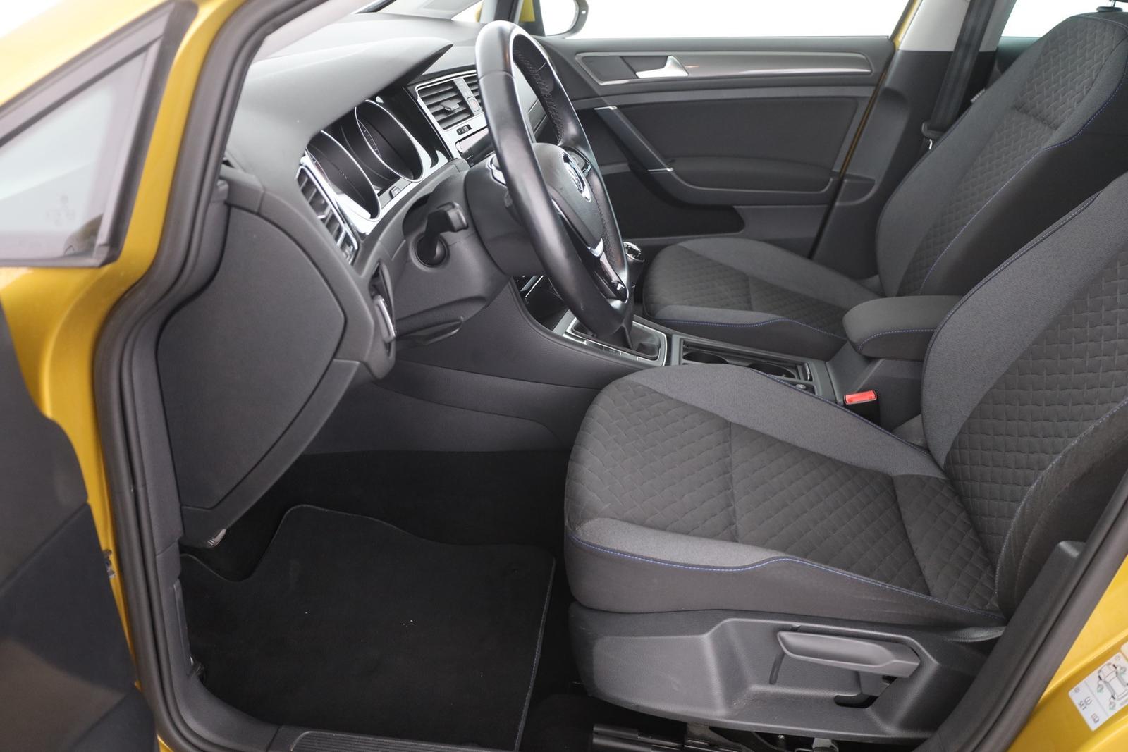 Volkswagen Golf VII 1.5 TSI Join Navi Sitzheizung ACC PDC