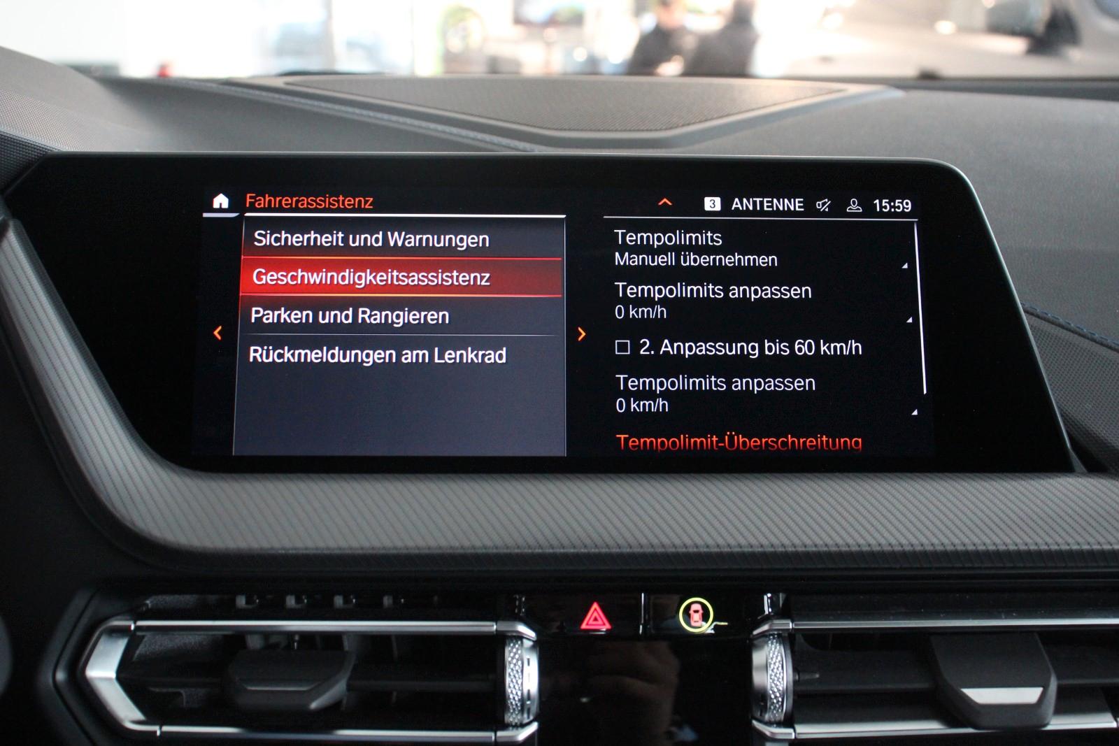 BMW 1 Series i Aut. M Sport (F40) *A-LED*SHZ*LHZ*HiFi*PDC, миниатюра 22