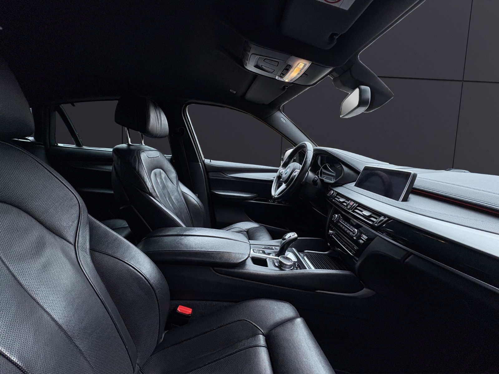 Fahrzeugabbildung BMW X6 xDrive 50 i/Msport/H&K/Head-UP/Rkü/Export
