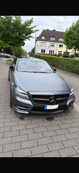 Mercedes-Benz CLS 500 (W218) V8 Biturbo - Mercedes-Benz CLS C218