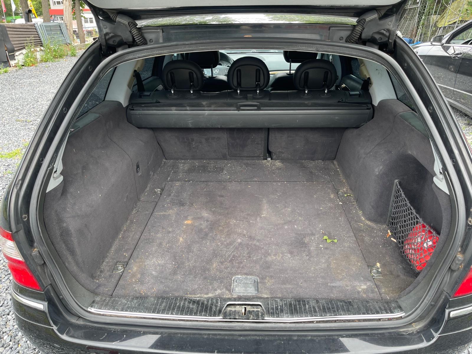 Mercedes-Benz E280 2005 — photo 24
