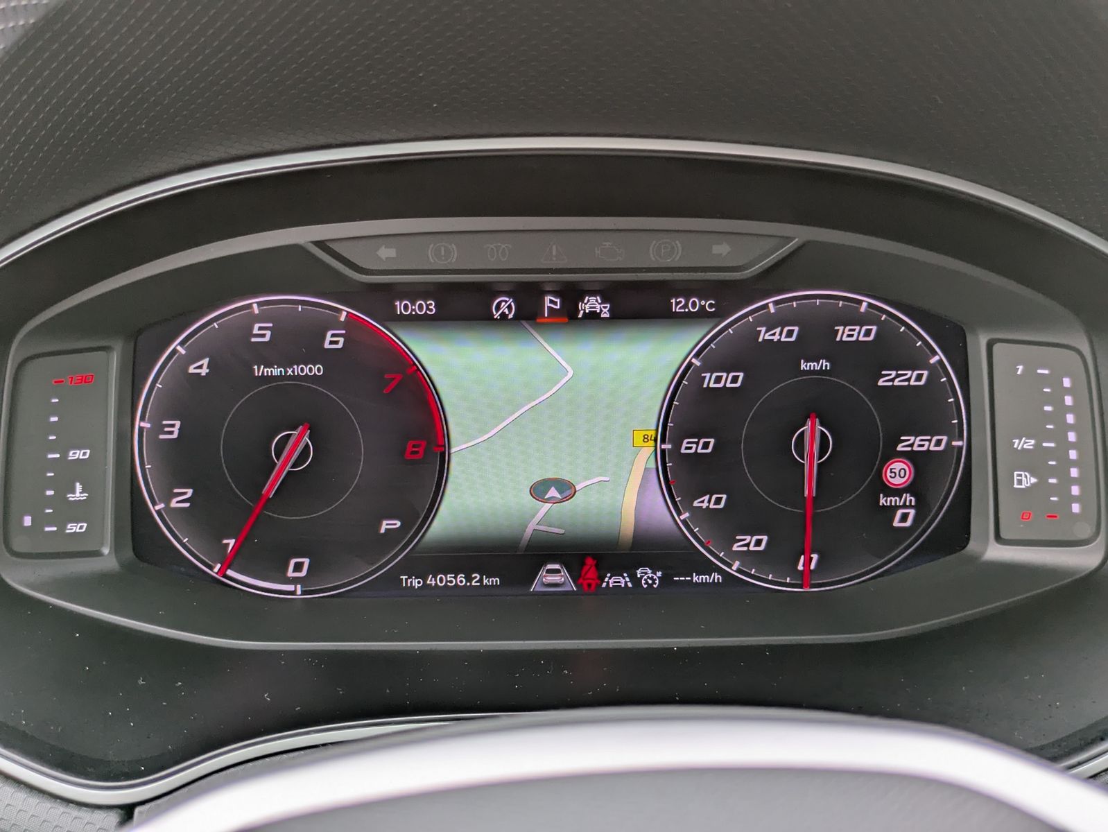 Fahrzeugabbildung SEAT Arona 1.5 TSI FR DSG AHK*ACC*LED*APP*DAB*KAMERA