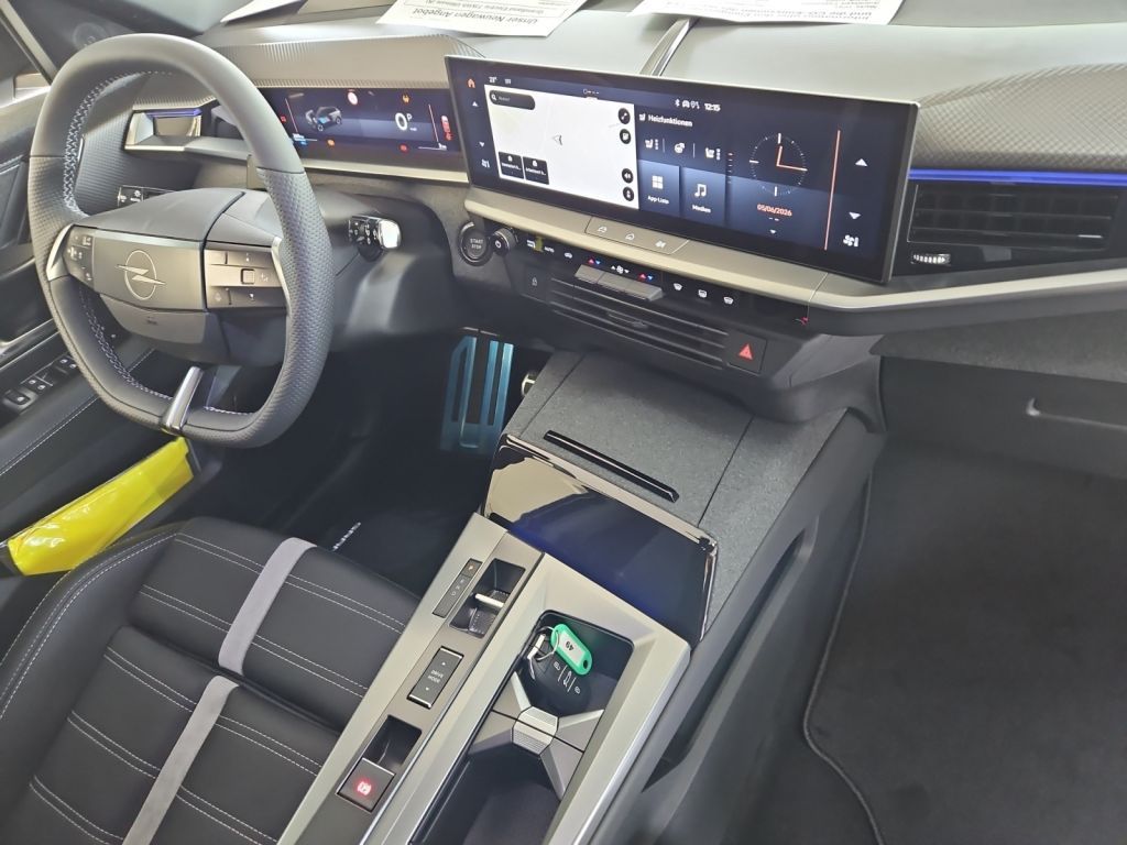 Fahrzeugabbildung Opel Grandland Electric 73kWh Ultimate (K)