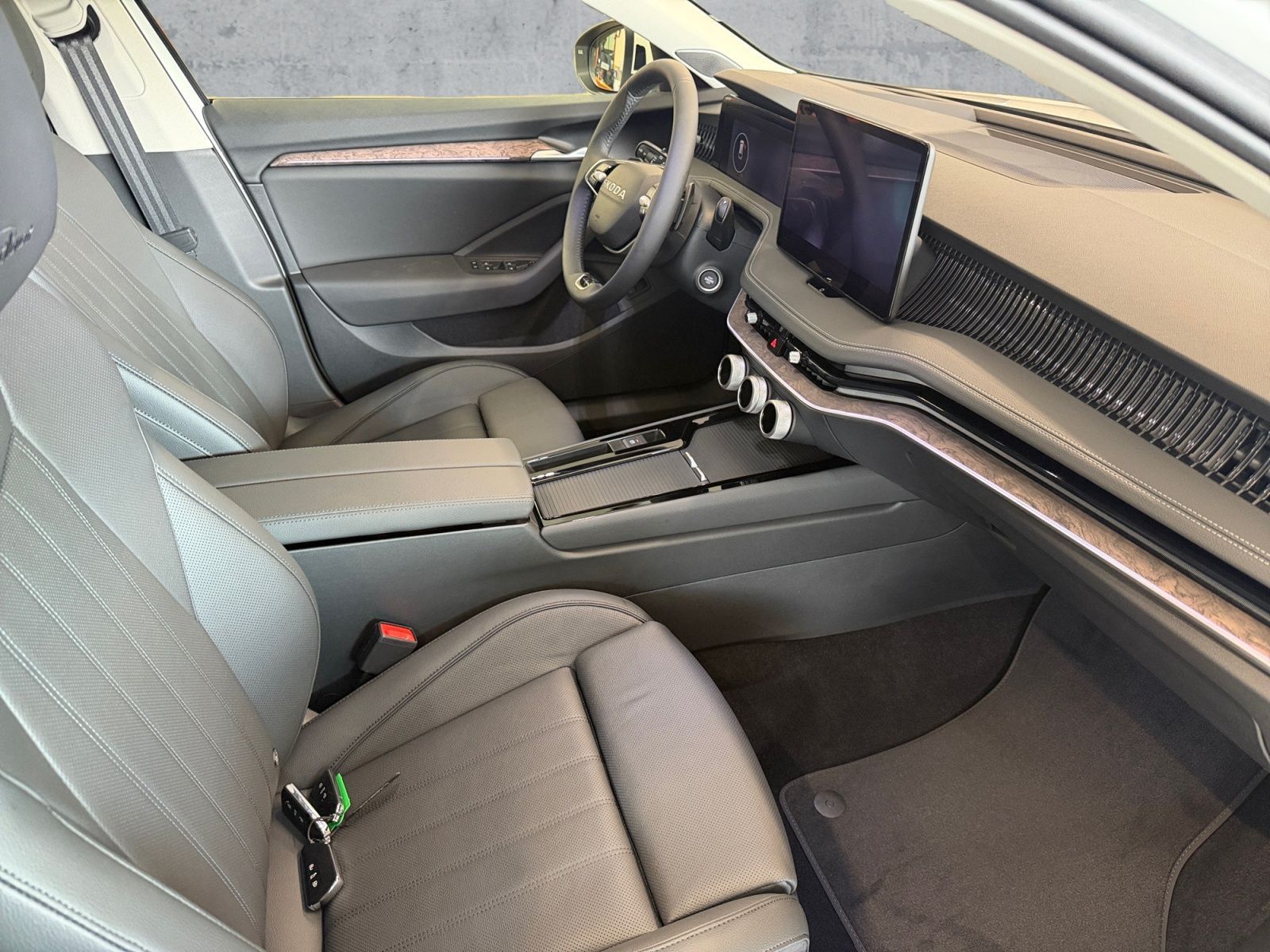 Skoda Superb - Bild 12