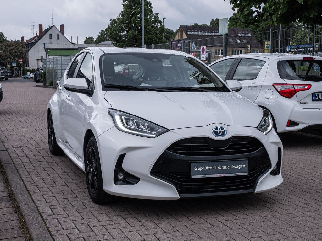 Toyota Yaris - 1
