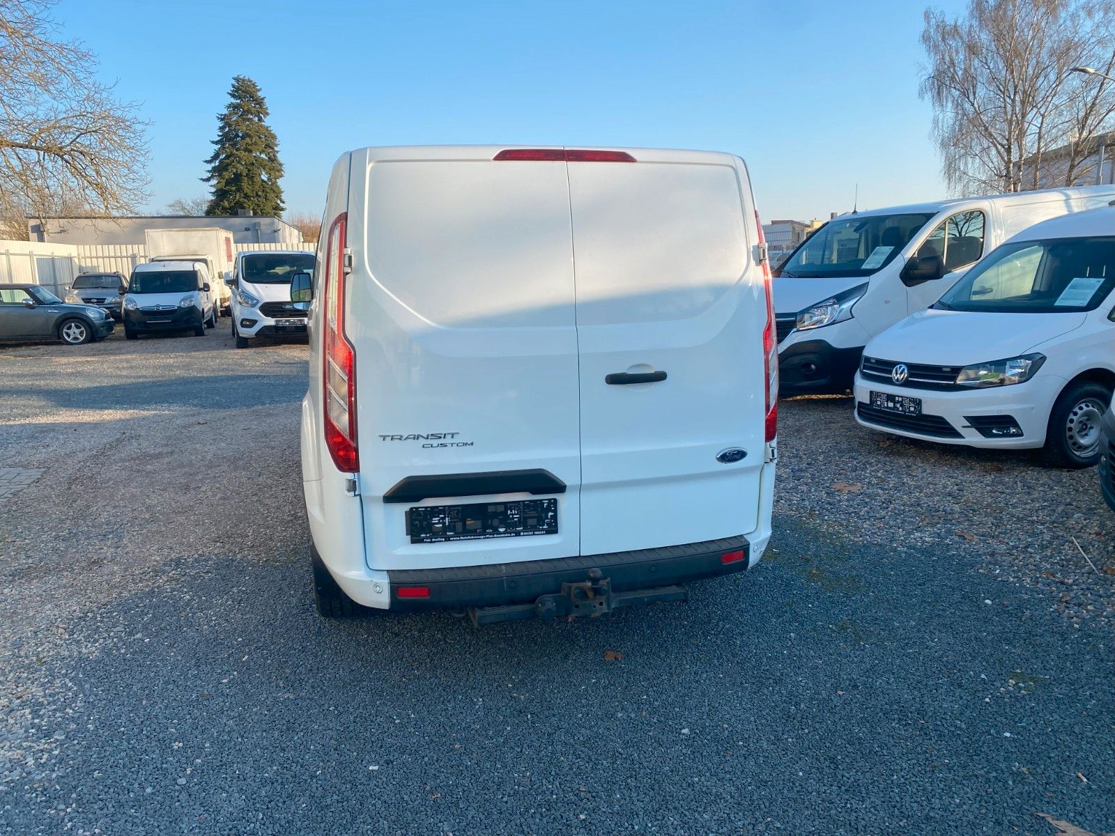 Fahrzeugabbildung Ford TransitCustom,DOKA320 L2Trend,6-Sitzer,AHK,StH