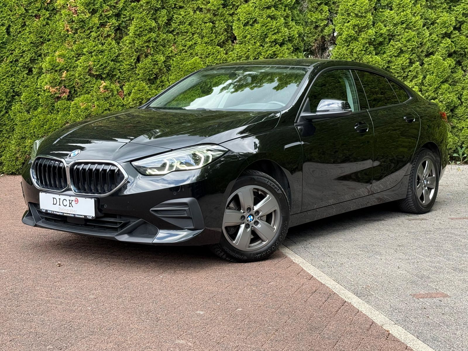 Fahrzeugabbildung BMW 216 d Aut. Gran Coupe Sport-Line LED+AHK+NAV+SHZ