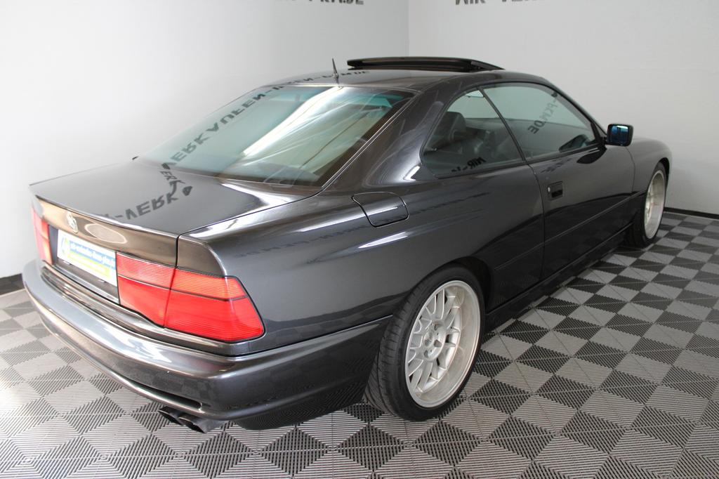 BMW 850