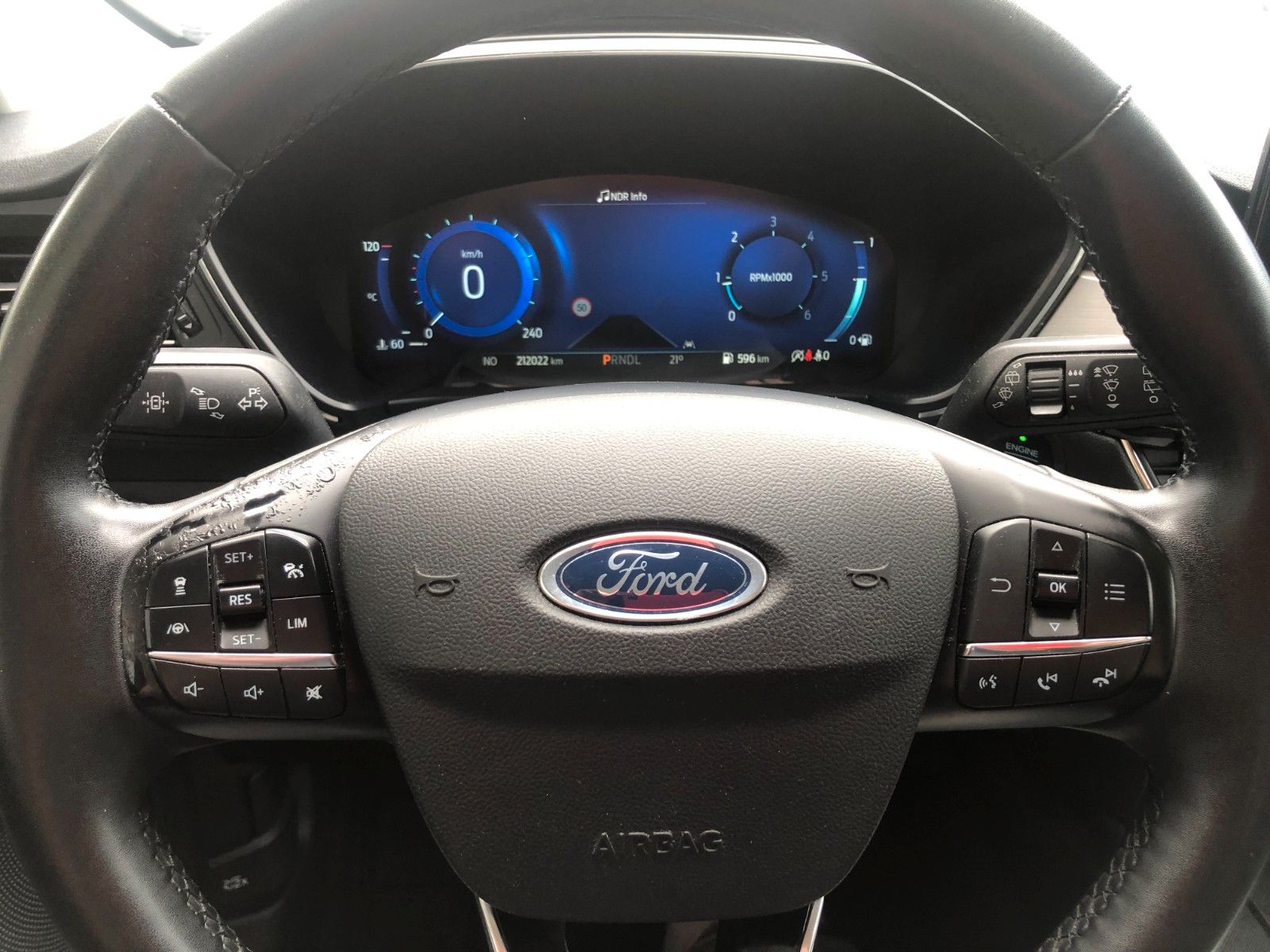 Fahrzeugabbildung Ford Kuga Titanium X