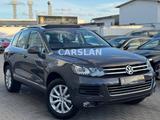 Volkswagen Touareg V6 TDI BMT 2.HAND+TOT+SPUR+PANO+AHK+ACC - Volkswagen Touareg aus 2011: V6