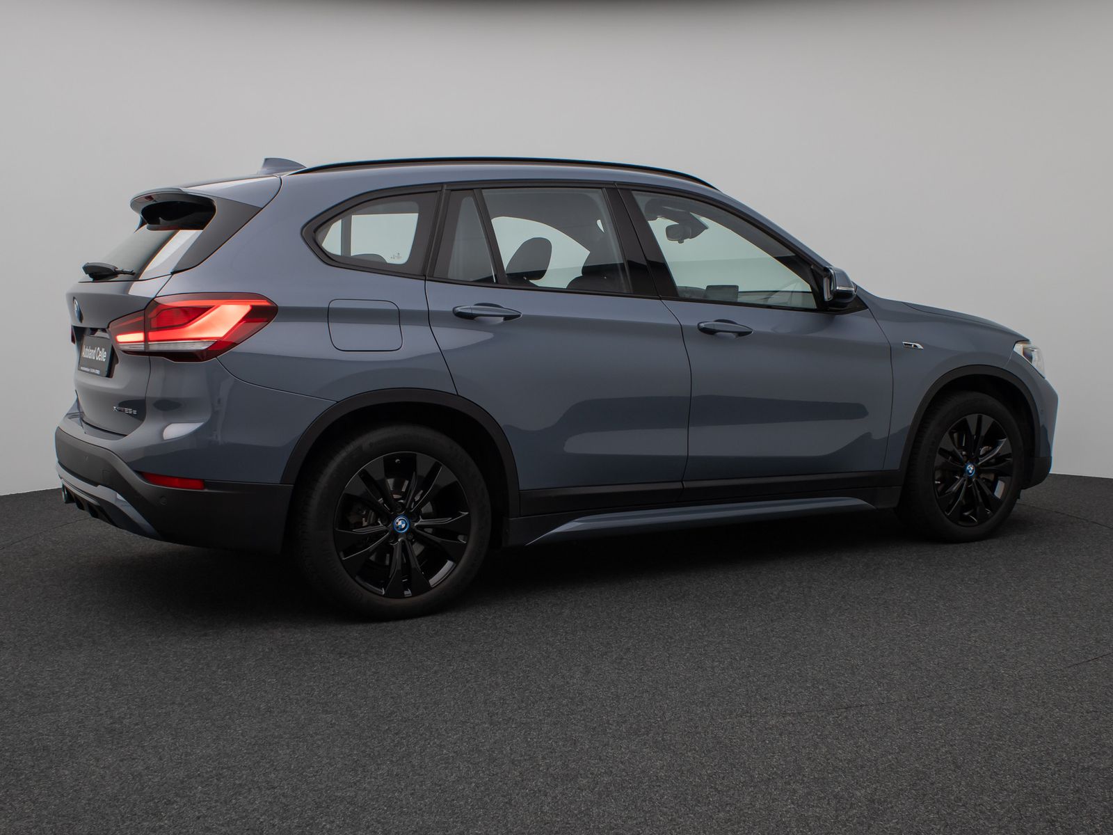 Fahrzeugabbildung BMW X1 xD25e Sport Line Kamera HUD DAB Komfort Navi+