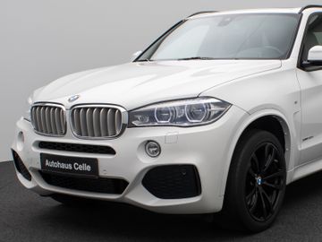 Fahrzeugabbildung BMW X5 xD40d M Sport Kamera Panorama HUD DAB H/K AHK