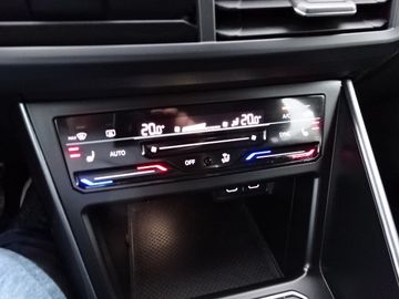 Fotografie 22 des VW Polo 1.0 TSI Style*NAVI*LED*SHZ*VZE*Climatronic