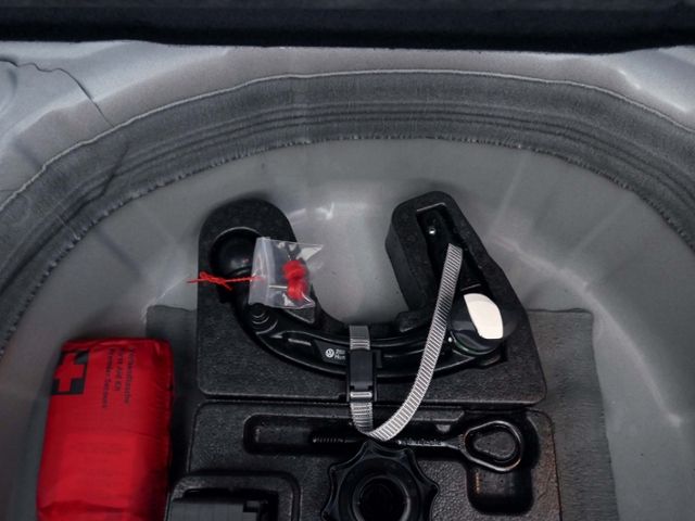 Fahrzeugabbildung Volkswagen T-Cross R-Line 1.5 TSI DSG | LED RFK AHK ACC
