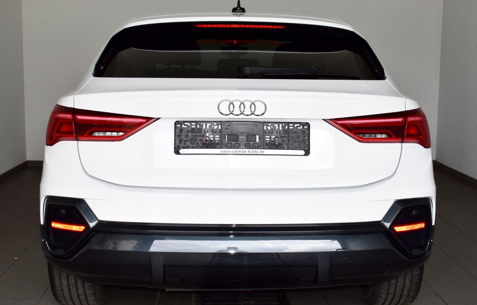 Fahrzeugabbildung Audi Q3 Sportback 35 TDI,Navi,LED,ACC,8fach bereift