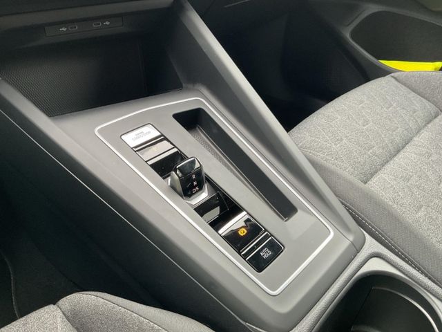 Golf Variant 8 VIII Move 2.0 TDI StandHZG Navi