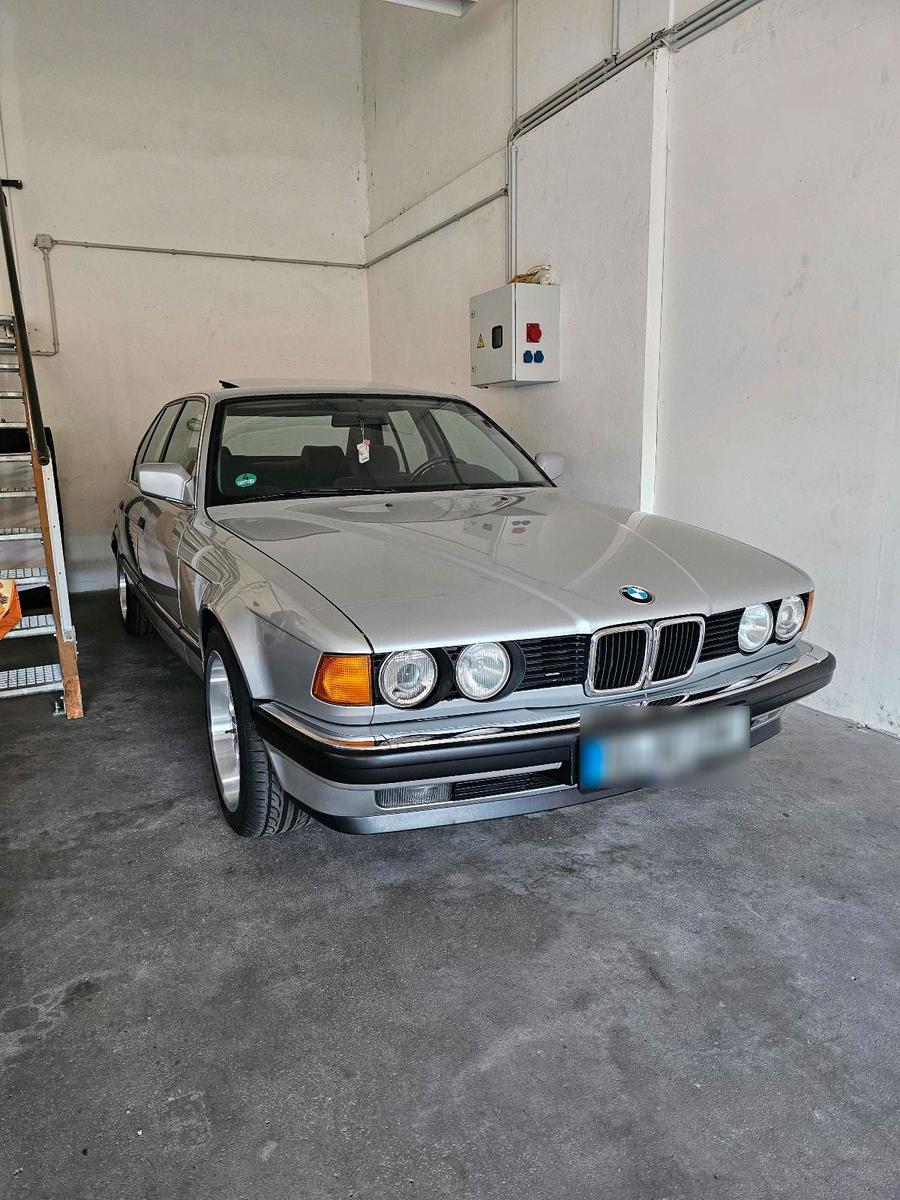 BMW 735