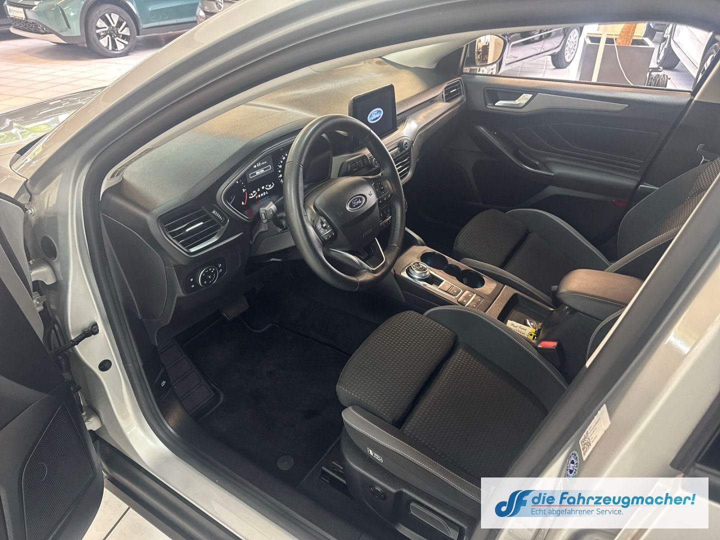 Fahrzeugabbildung Ford Focus Turnier Cool & Connect Navi LED Apple CarP