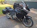Honda VFR 1200F| 2. Hand| TÜV:03.2027| Koffer+Topcase - Offers matching your search criteria