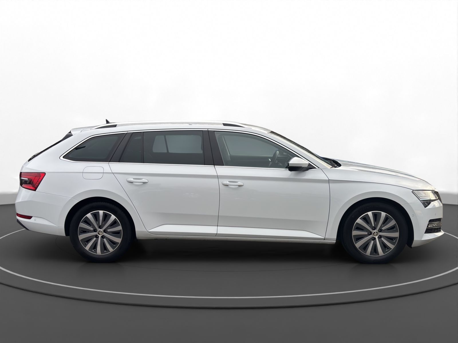 Skoda Superb - Bild 11