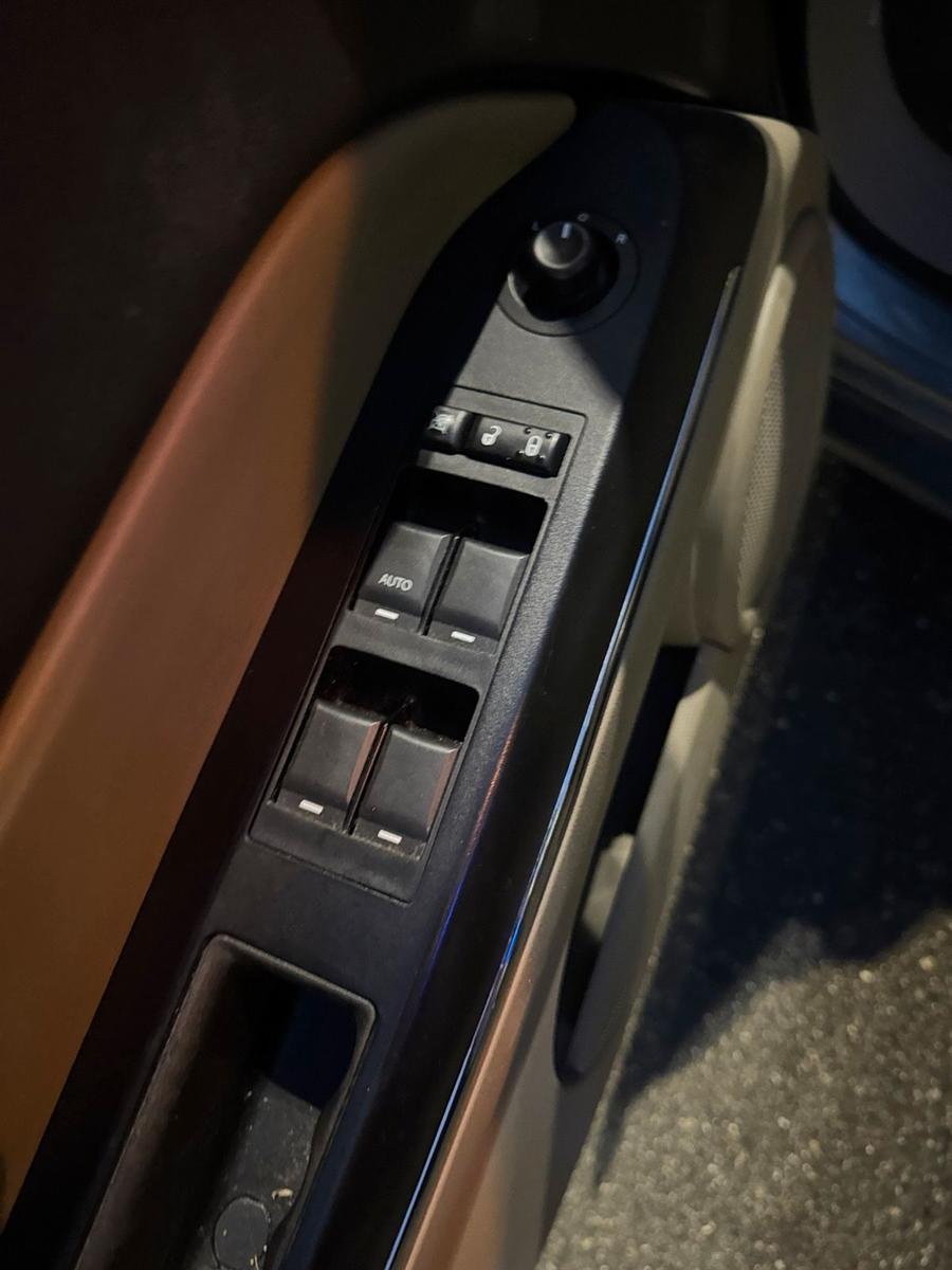 Jeep Compass 2012 — фото 10