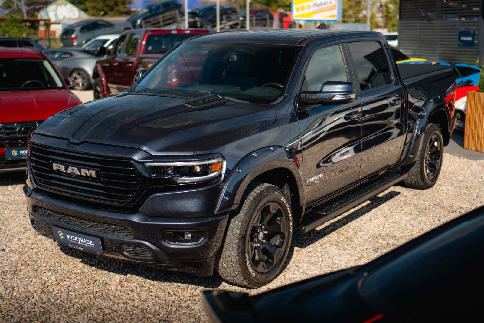 Fahrzeugabbildung Dodge RAM 5.7 V8 HEMI 4x4 OFFROAD Night Limited 19%