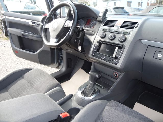 Fahrzeugabbildung Volkswagen Touran R-Line Edition/StH/AHK/2.Hd/DSG/7-Sitzer/