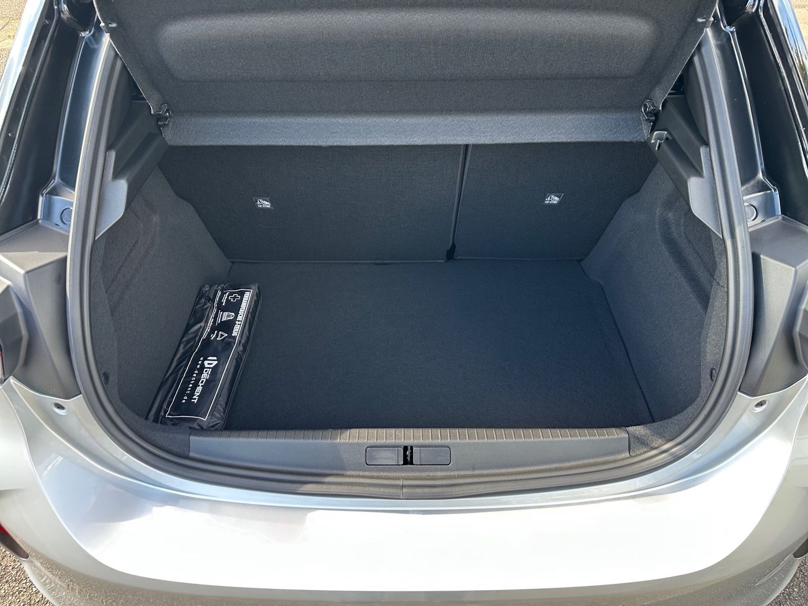 Fahrzeugabbildung Opel Corsa F 1.2 Turbo GS Kamera,Matrix,Navi,PDC,SHZ