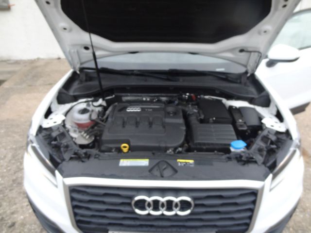 Fahrzeugabbildung Audi Q2/Super-Optik/Navi/Euro6/2.Hd/Alu/PDC/Garantie/
