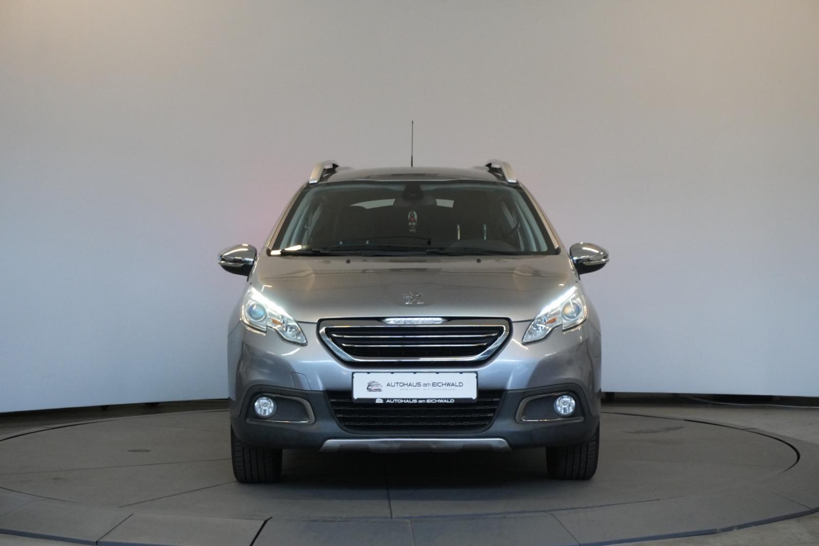 Peugeot 2008 1.2 VTi Allure Automatik PDC AHK