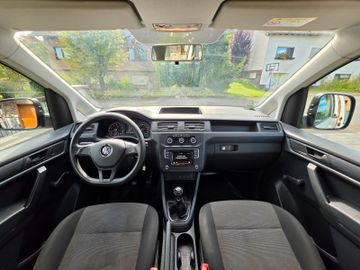Volkswagen Caddy - 10