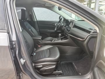 Fahrzeugabbildung Jeep Compass High Upland 4xe ACC AHK Nav Klimaaut uvm