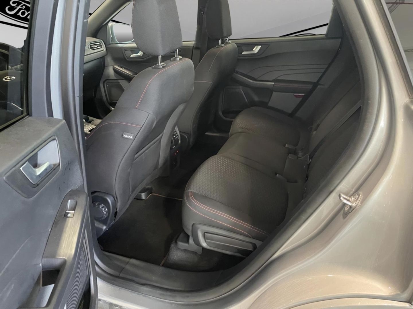 Fahrzeugabbildung Ford Kuga Hybrid ST-Line Navi Digitales Cockpit LED