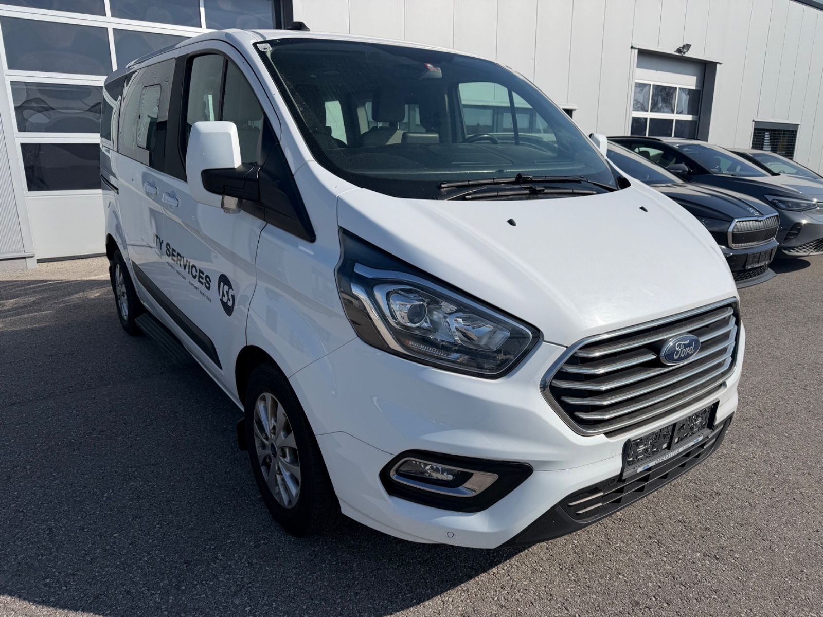 Ford Tourneo Custom 2,0TDCI*KAM*NAV*9 SITZE*ALU imagem 3