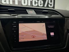 VW Touran 2.0TDI DSG R-Line NAVI Klimaautom LED
