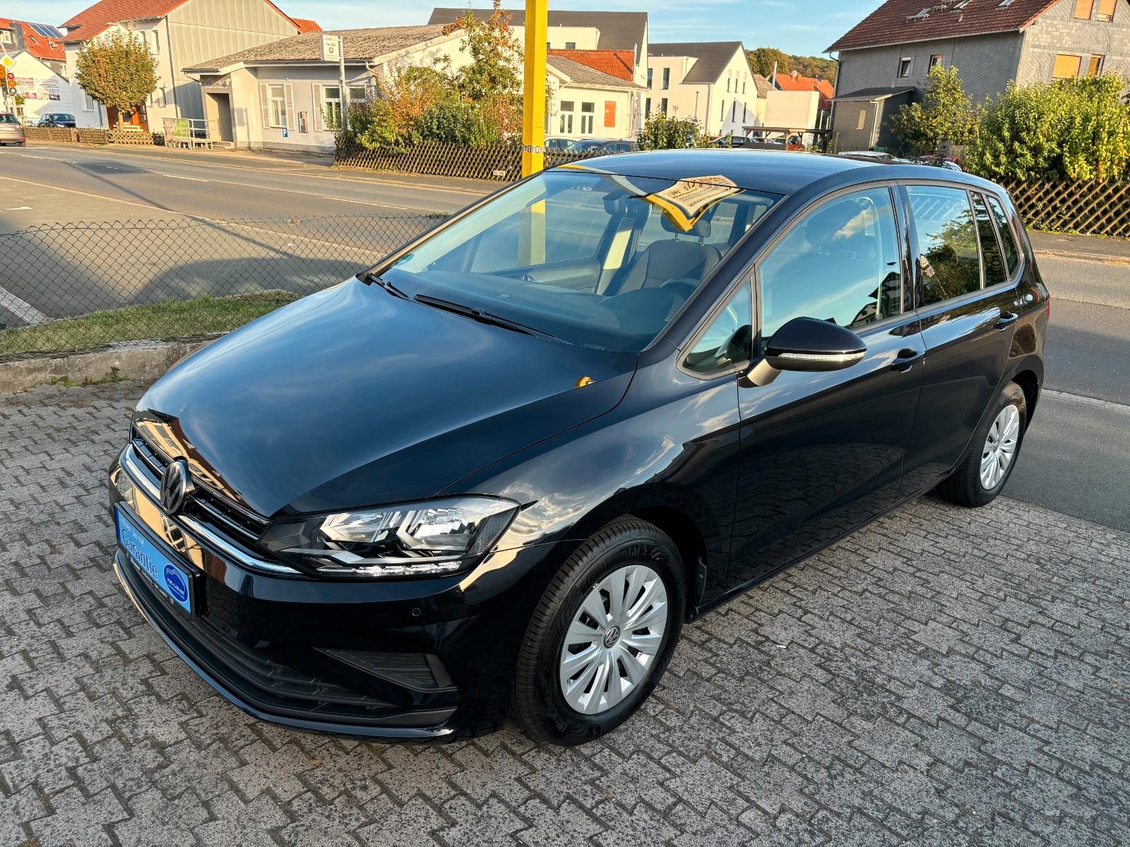 Volkswagen Golf Sportsvan 1.6 TDI *DSG*AHK*1 Hand*