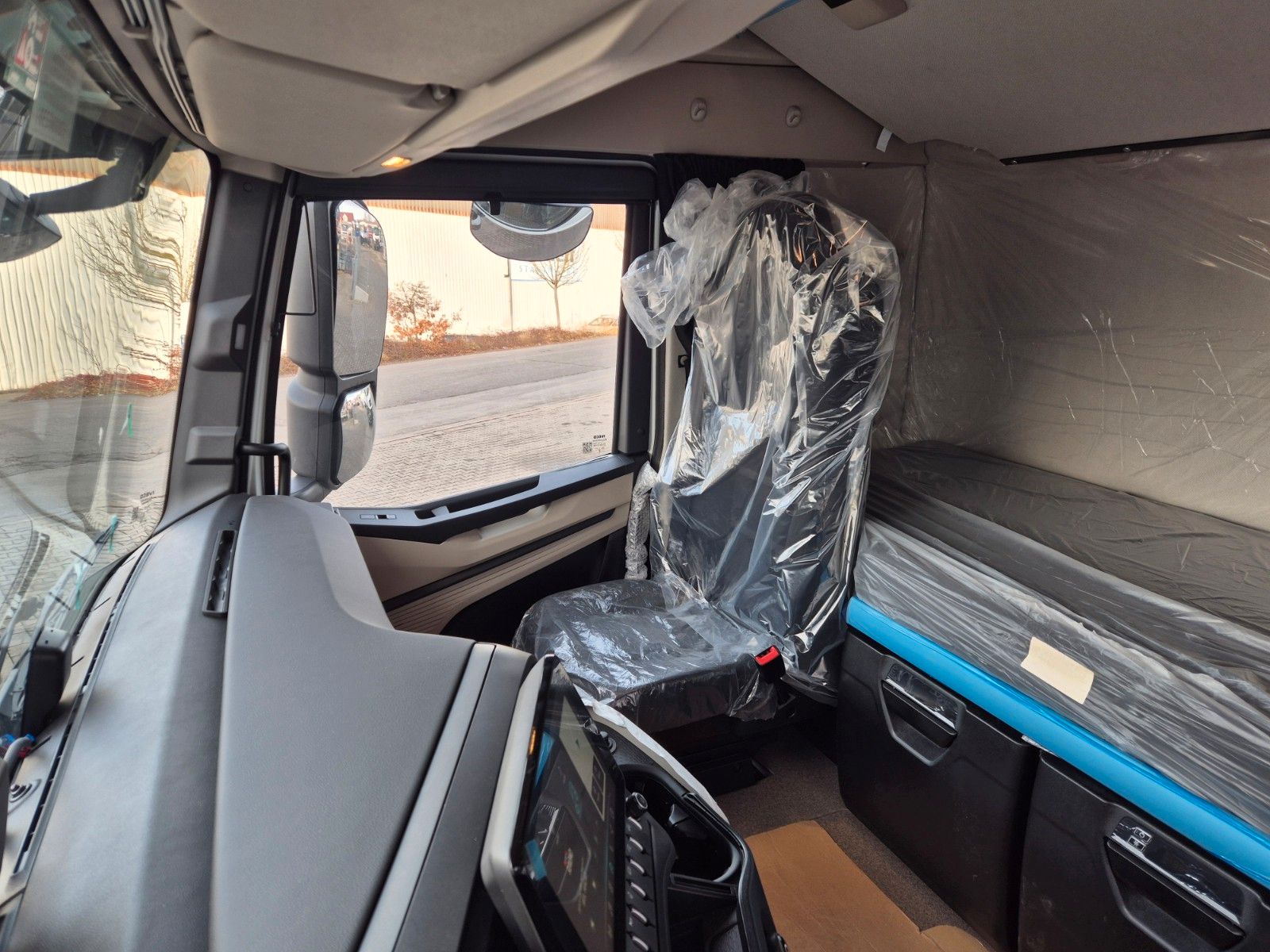 Fahrzeugabbildung Iveco S-Way AS260S50Y/FS CM 6x2 BDF