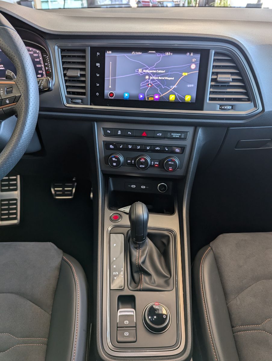 Fahrzeugabbildung CUPRA Ateca 1.5 TSI DSG ACC Winter-Paket Cam AHK 19"