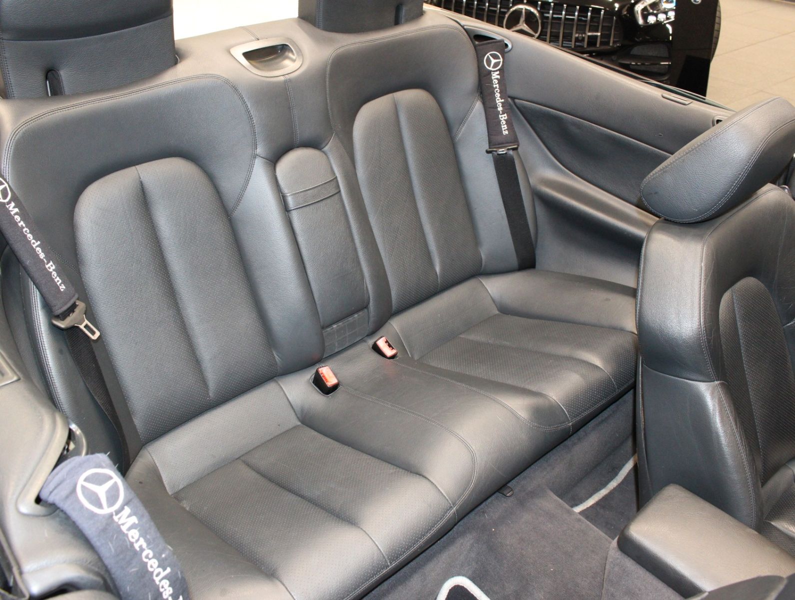 Fahrzeugabbildung Mercedes-Benz CLK 200 KOMPR. Evolution AVANTGARDE Cabrio