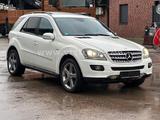 Mercedes-Benz ML 320 CDI - Mercedes-Benz ML 320: Cdi