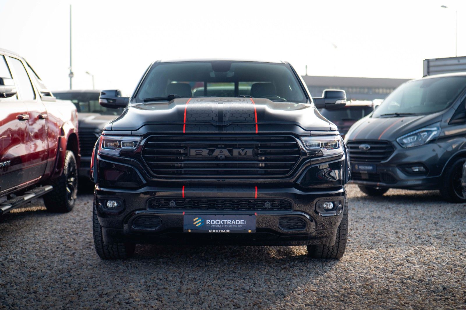 Fahrzeugabbildung Dodge RAM 5.7 V8 HEMI 4x4 BLACK Limited Longbed 19%