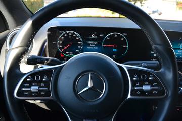 2022 Mercedes-BENZ EQB thumbnail 18