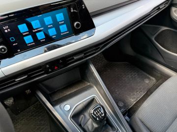 Volkswagen Golf - 6